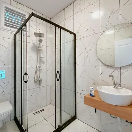 Stone 5 Hotel 4*